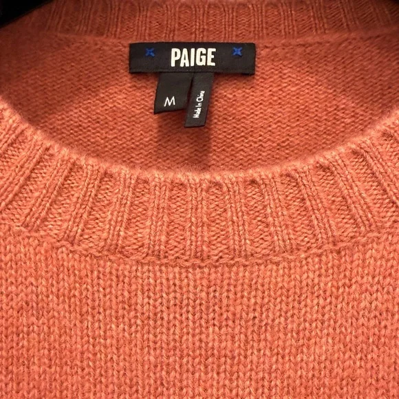 Paige Women's Dusty Pink Cashmere Sweater Size M. Gently used. - Picture 3 of 3